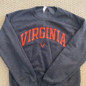 University of Virginia crewneck size small